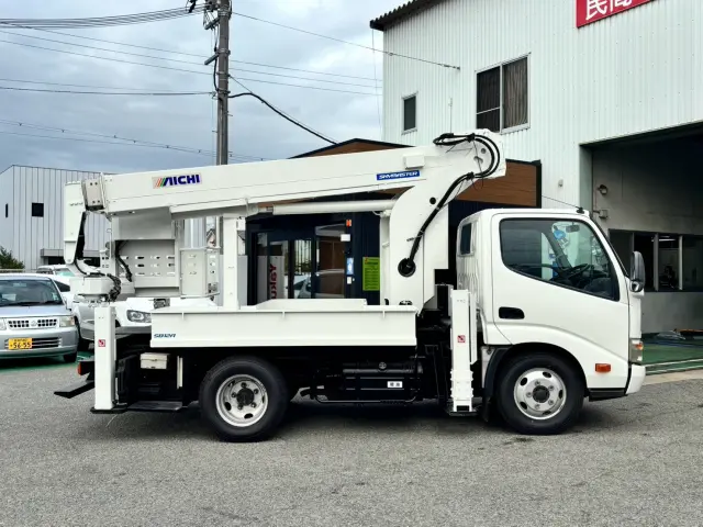 日野 デュトロ SKG-XZU600E(2WD)の写真4