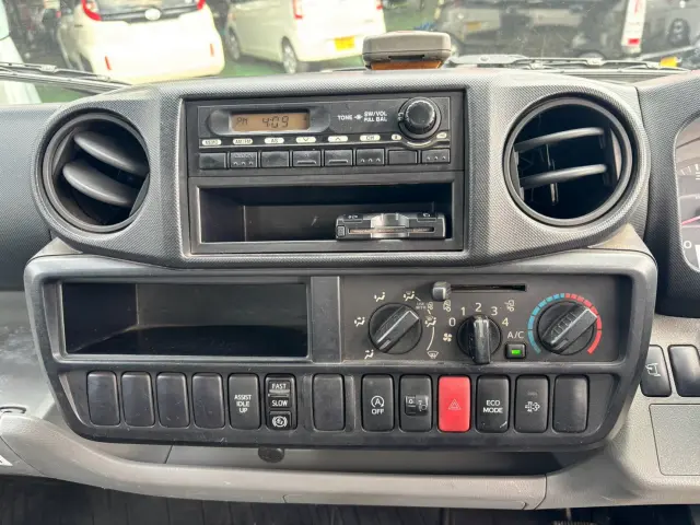 日野 デュトロ SKG-XZU600E(2WD)の写真29