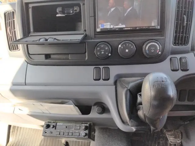 三菱 キャンター TKG-FEA50(2WD)の写真8