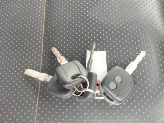 いすゞ エルフ TKG-NPR8YN(2WD)の写真7