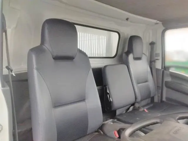 いすゞ エルフ TKG-NPR8YN(2WD)の写真12