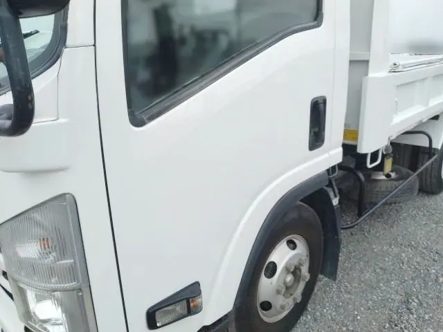 いすゞ エルフ TKG-NPR8YN(2WD)の写真18