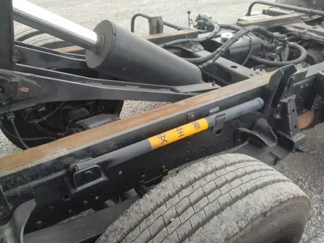 いすゞ エルフ TKG-NPR8YN(2WD)の写真32