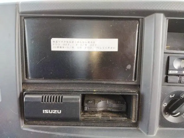 いすゞ エルフ SKG-NKR85YN(2WD)の写真8