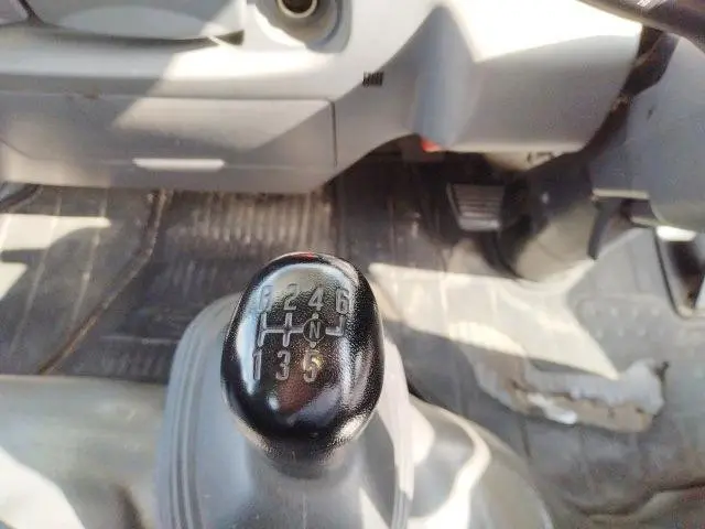 いすゞ エルフ SKG-NKR85YN(2WD)の写真11