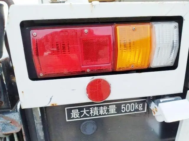 いすゞ エルフ SKG-NKR85YN(2WD)の写真26