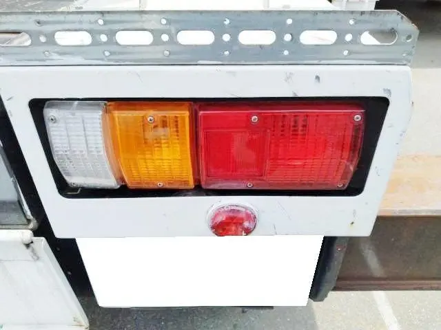 いすゞ エルフ SKG-NKR85YN(2WD)の写真27