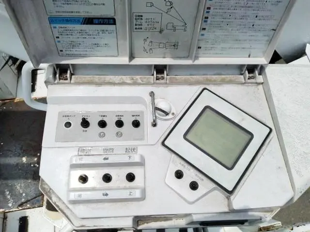 いすゞ エルフ SKG-NKR85YN(2WD)の写真32