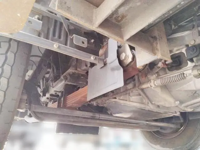 いすゞ エルフ SKG-NKR85YN(2WD)の写真36