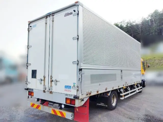 いすゞ フォワード 2RG-FRR90T2(2WD)の写真5