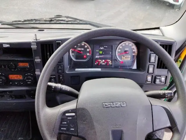 いすゞ フォワード 2RG-FRR90T2(2WD)の写真9