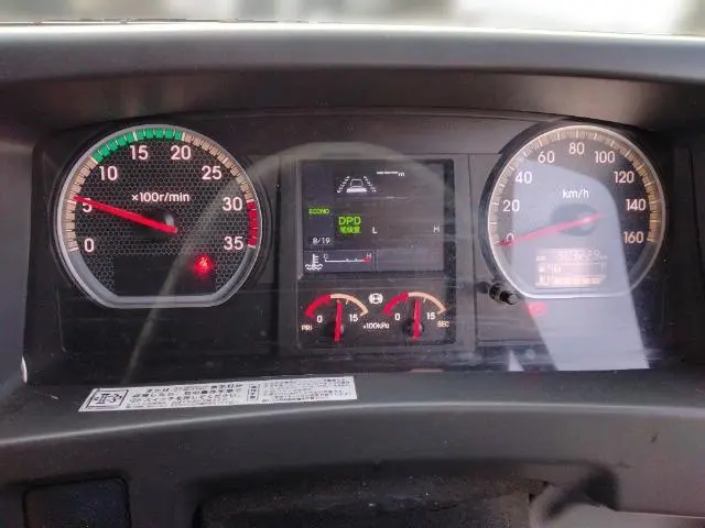 いすゞ フォワード 2RG-FRR90T2(2WD)の写真10