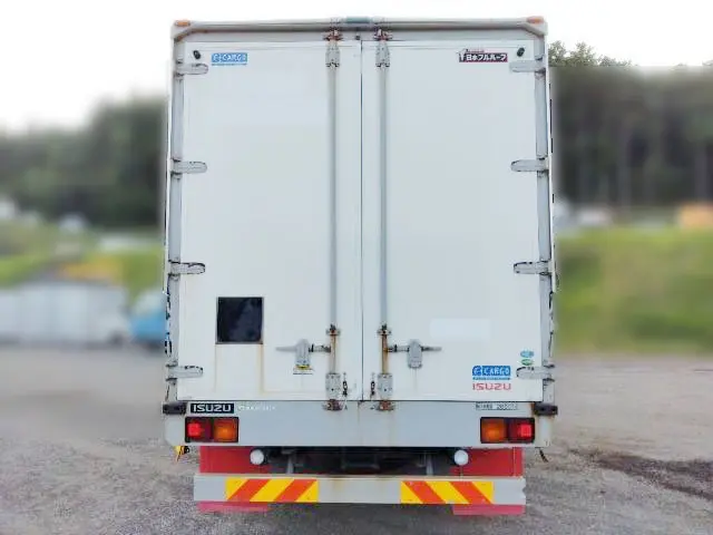 いすゞ フォワード 2RG-FRR90T2(2WD)の写真24