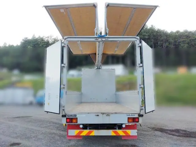 いすゞ フォワード 2RG-FRR90T2(2WD)の写真25