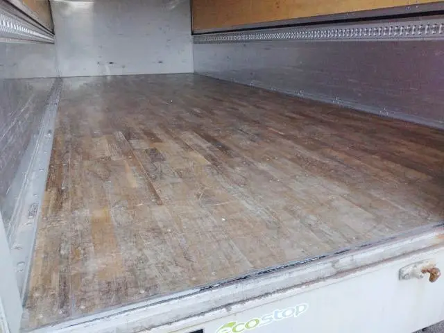 いすゞ フォワード 2RG-FRR90T2(2WD)の写真27