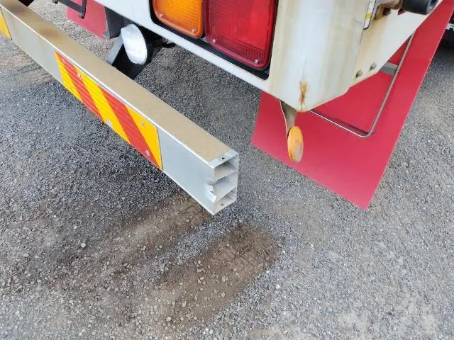 いすゞ フォワード 2RG-FRR90T2(2WD)の写真29