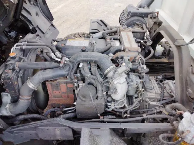 いすゞ フォワード 2RG-FRR90T2(2WD)の写真41