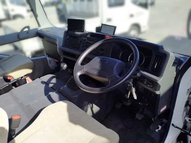 日野 リエッセⅡ SPG-XZB70M(2WD)の写真15