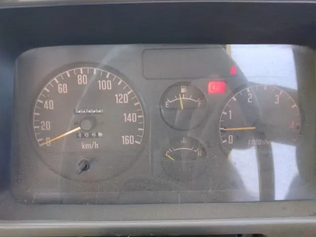 いすゞ エルフ KC-NPR66LR(2WD)の写真10