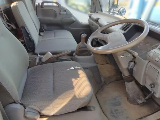 いすゞ エルフ KC-NPR66LR(2WD)の写真13
