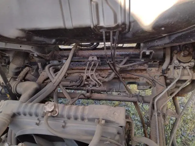 いすゞ エルフ KC-NPR66LR(2WD)の写真16
