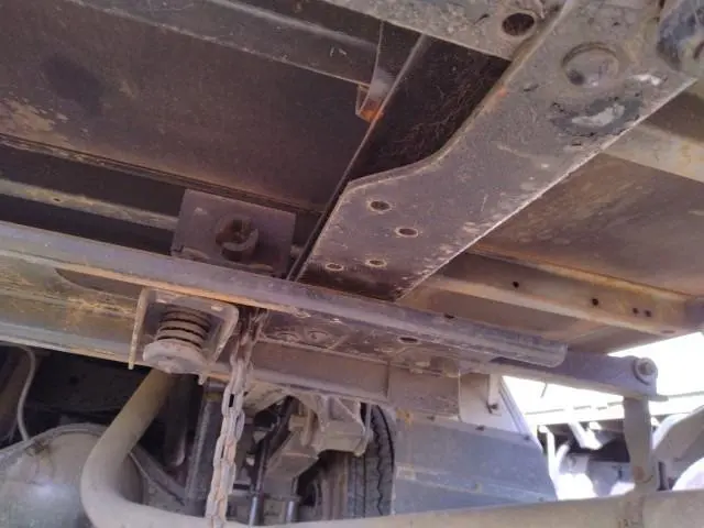 いすゞ エルフ KC-NPR66LR(2WD)の写真22