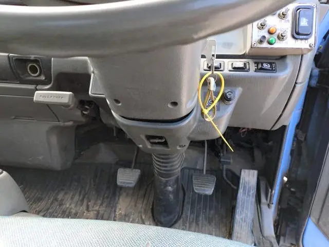 三菱 キャンター KK-FE3CB(2WD)の写真8