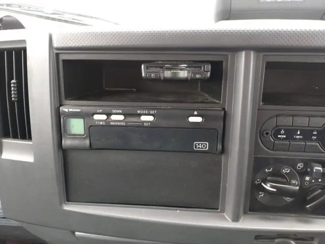 いすゞ エルフ 2RG-NMS88AN(4WD)の写真8