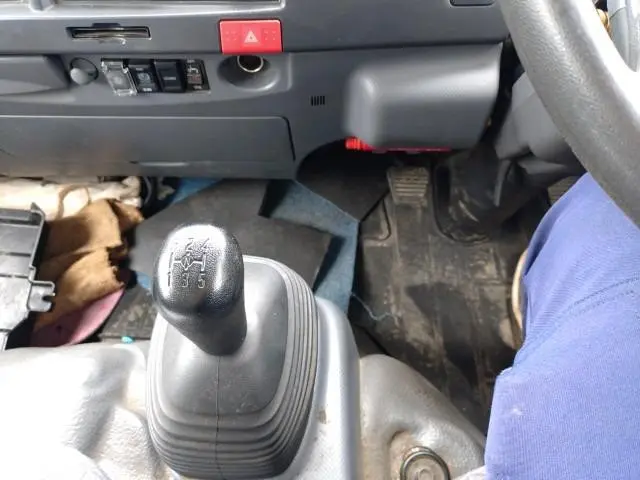 いすゞ エルフ 2RG-NMS88AN(4WD)の写真11