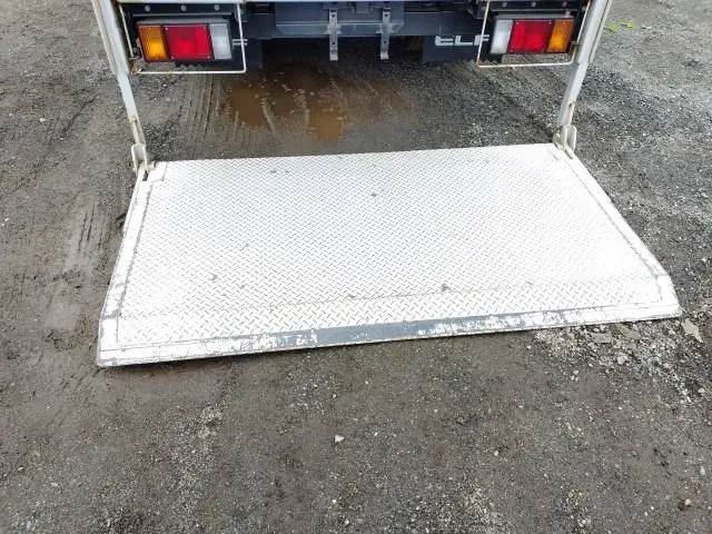 いすゞ エルフ 2RG-NMS88AN(4WD)の写真22