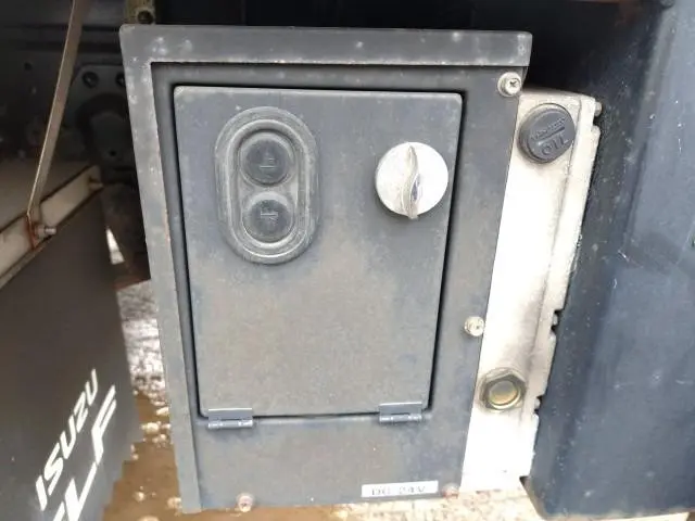 いすゞ エルフ 2RG-NMS88AN(4WD)の写真24