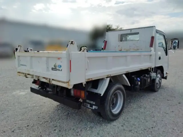 いすゞ エルフ 2RG-NKR88AD(2WD)の写真5