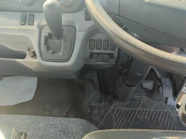 三菱 キャンター TPG-FBA00(2WD)の写真10