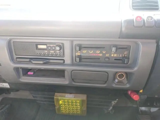 いすゞ エルフ PB-NPR81AR(2WD)の写真8