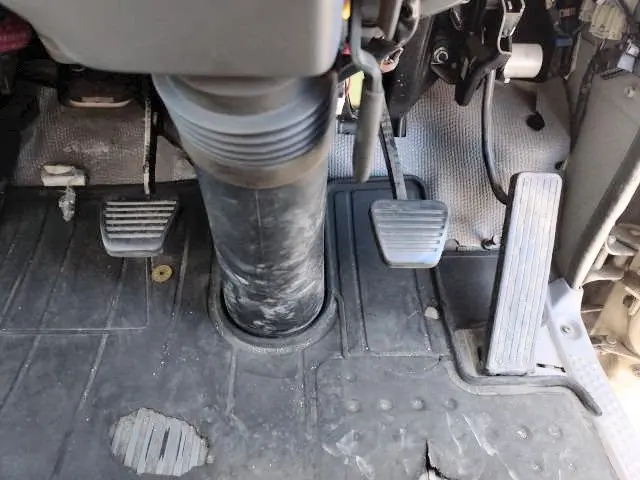 いすゞ エルフ PB-NPR81AR(2WD)の写真10