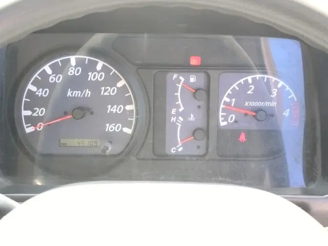 いすゞ エルフ PB-NPR81AR(2WD)の写真11