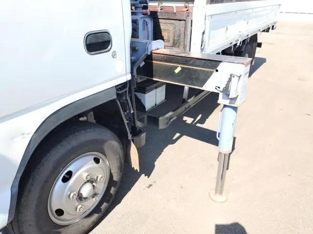 いすゞ エルフ PB-NPR81AR(2WD)の写真22