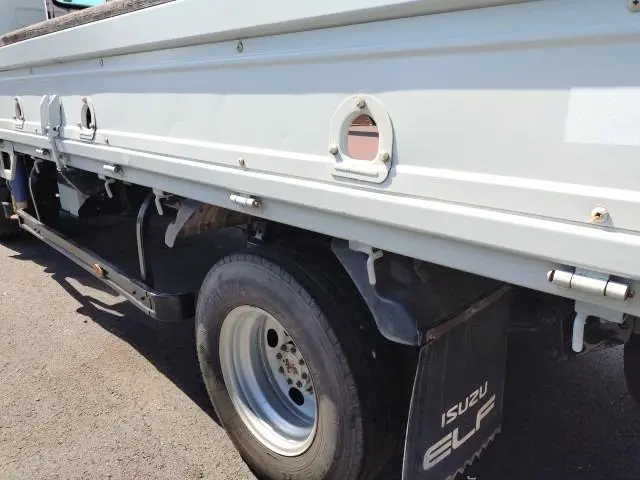 いすゞ エルフ PB-NPR81AR(2WD)の写真25