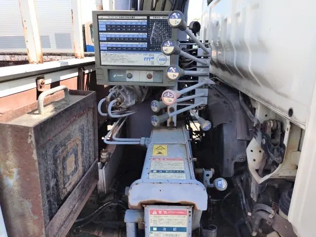 いすゞ エルフ PB-NPR81AR(2WD)の写真33