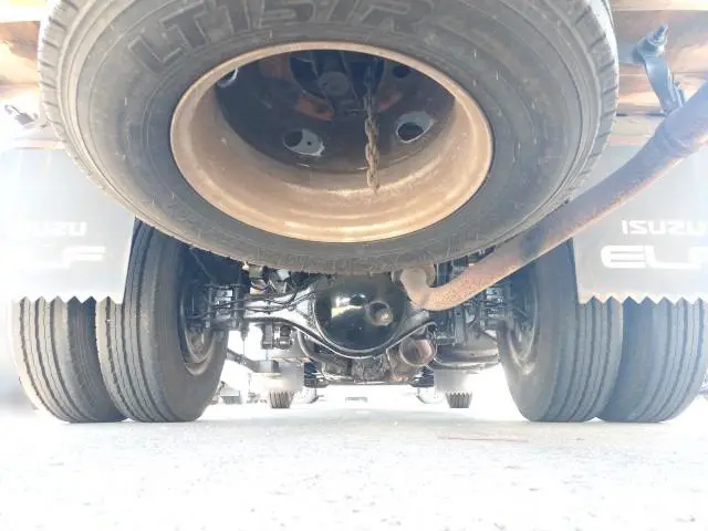 いすゞ エルフ PB-NPR81AR(2WD)の写真37