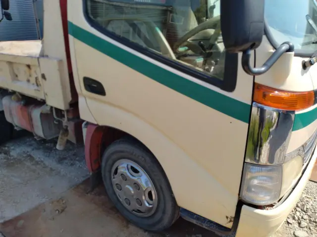 日野 デュトロ KK-XZU321T(2WD)の写真14