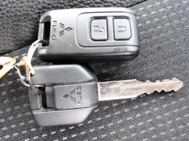 三菱 ファイター 2KG-FK62FZ(2WD)の写真7