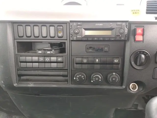 三菱 ファイター 2KG-FK62FZ(2WD)の写真10