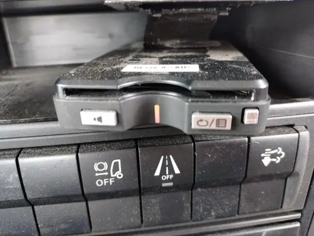 三菱 ファイター 2KG-FK62FZ(2WD)の写真11