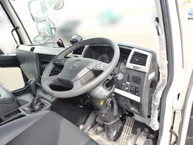 三菱 ファイター 2KG-FK62FZ(2WD)の写真16