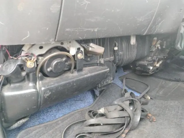 いすゞ エルフ KC-NPR70PV(2WD)の写真10