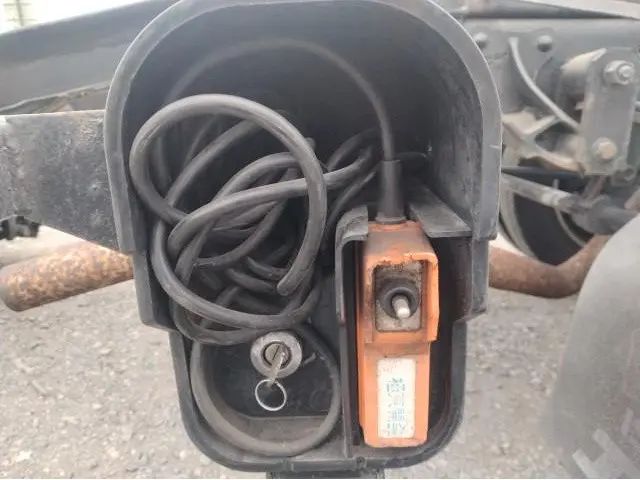 いすゞ エルフ KC-NPR70PV(2WD)の写真28