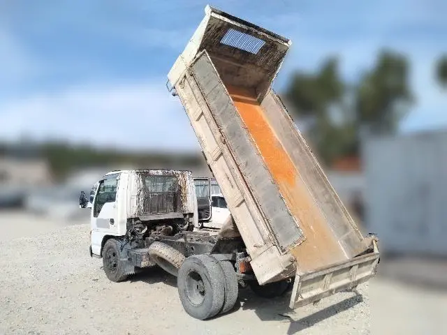 いすゞ エルフ KC-NKR66ED(2WD)の写真23