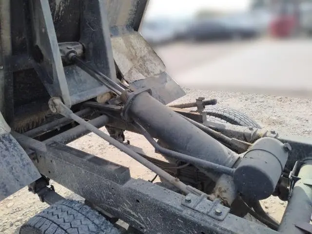 いすゞ エルフ KC-NKR66ED(2WD)の写真26