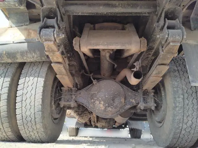 いすゞ エルフ KC-NKR66ED(2WD)の写真35